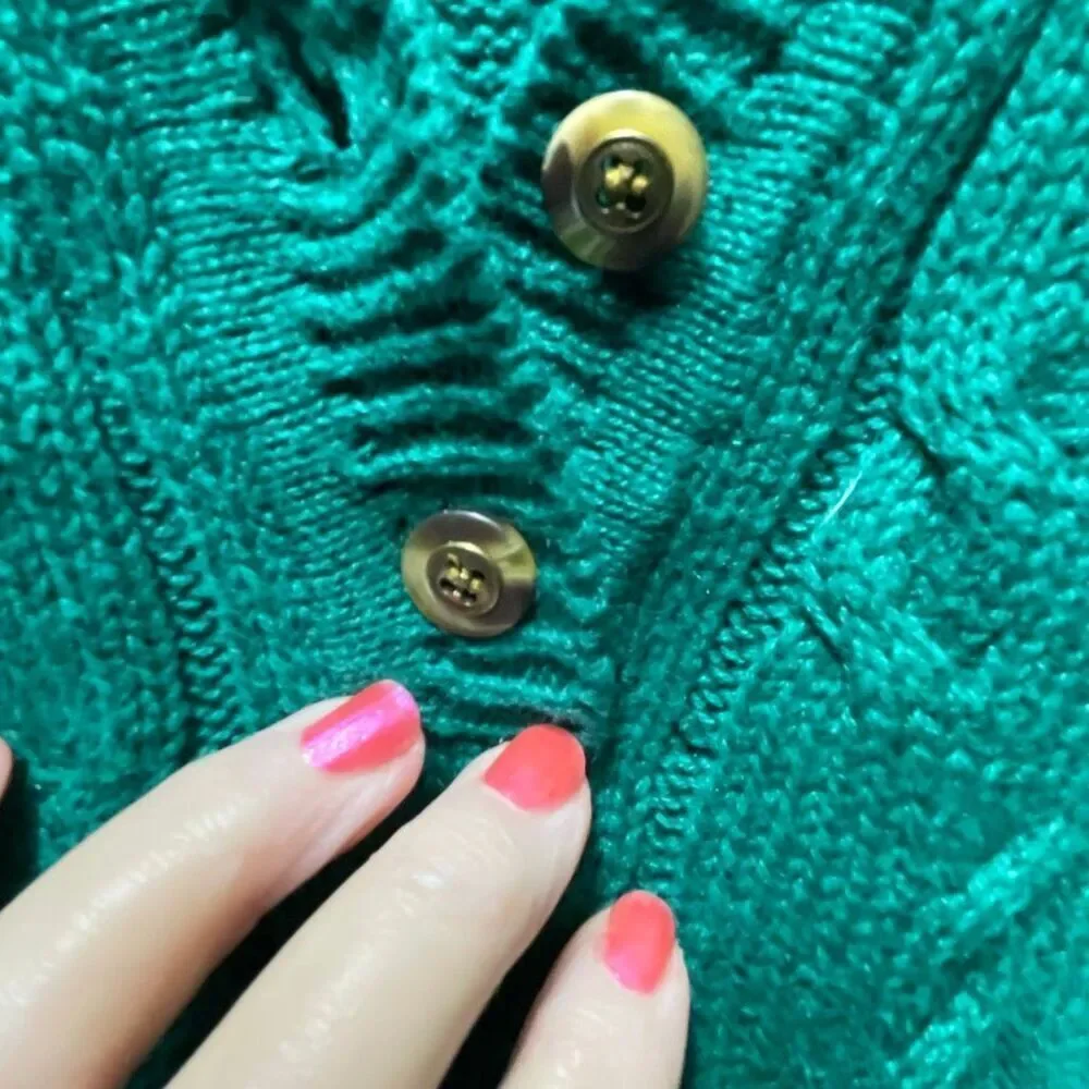 Vintage ☘️American Weekend green size M Ramie cotton sweater. Hong Kong